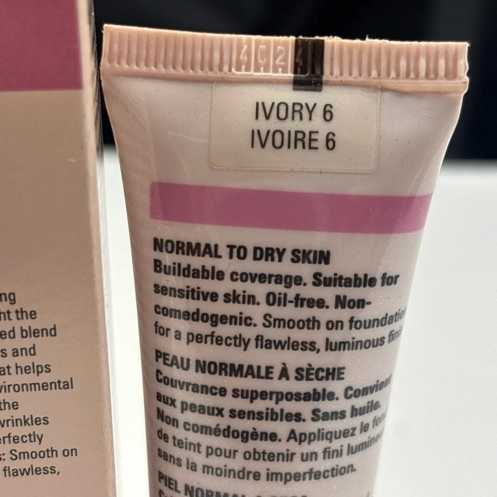 2 MaryKay TimeWise Luminous Wear Liquid Foundation Ivory6 038702 Normal Dry Skin